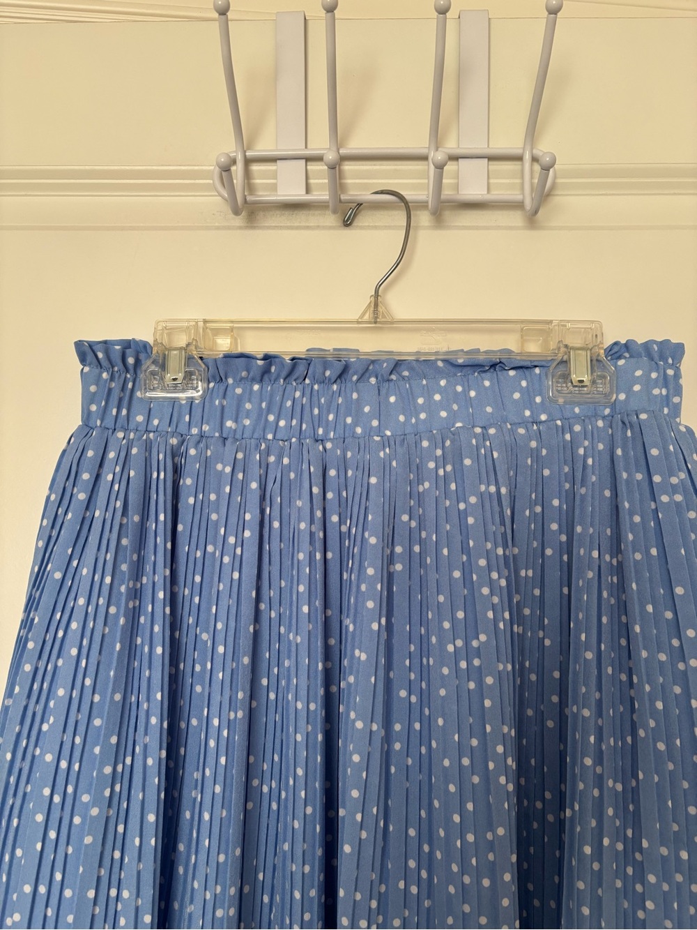 EXLURA  Polka Dot Pleated Midi Swing Skirt with Pockets - Picture 3 of 9